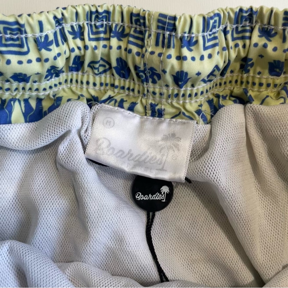 Boardies Swim Shorts Trunks Mesh Liner Size Medium Yellow Blue Elephants - Picture 3 of 6